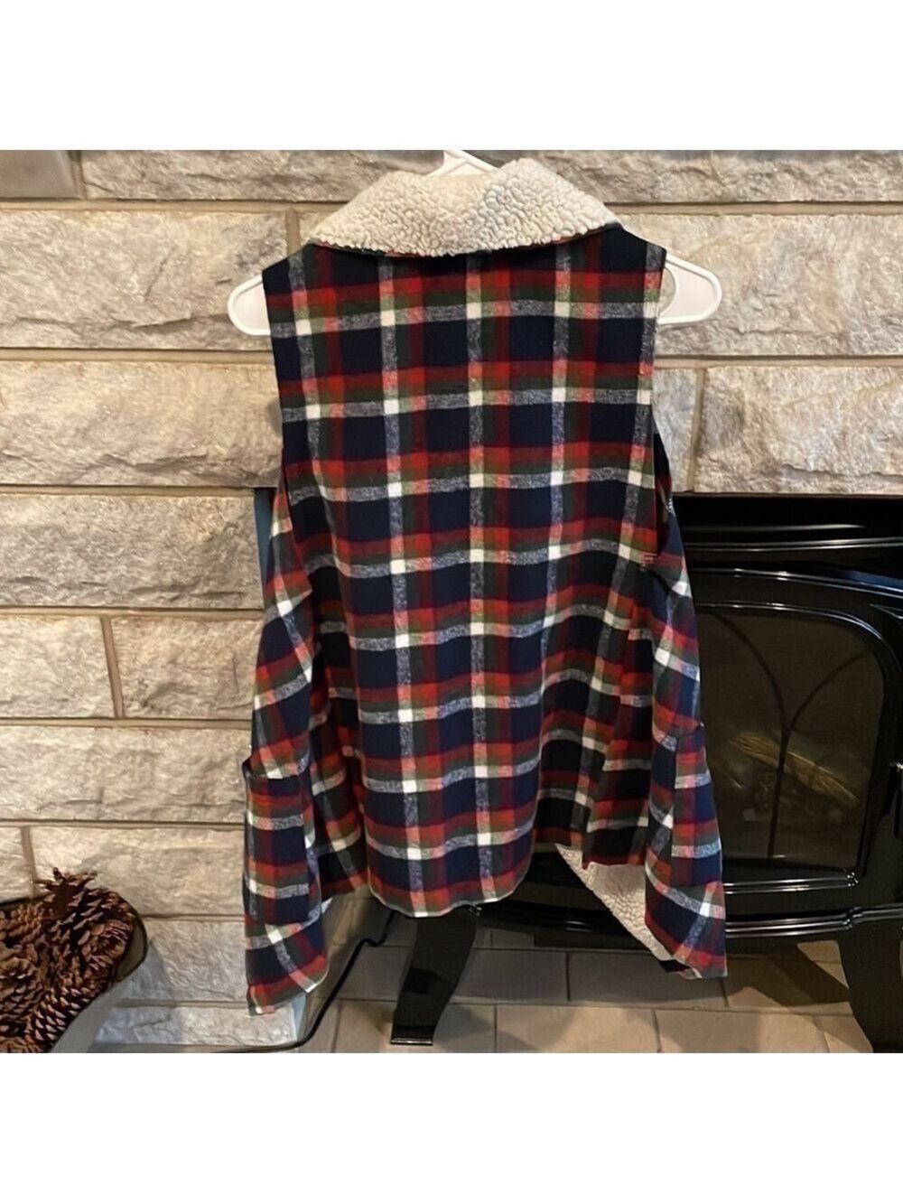Hem & Thread plaid vest with Sherpa lined collar sz M/L blue green red white - Picture 6 of 6
